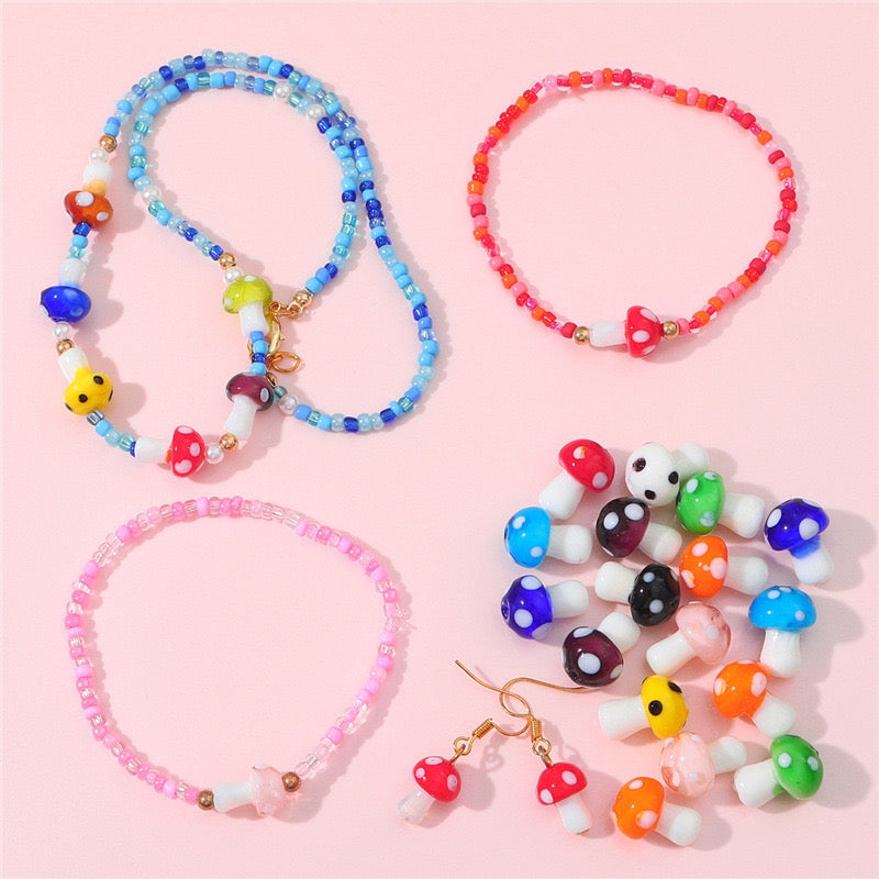 【B06】シンディレラの毒キノコ/セラミックス/ガラス/ビーズ/diy