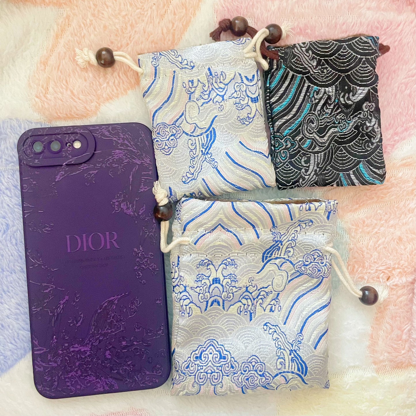 【刺繍の巾着袋】